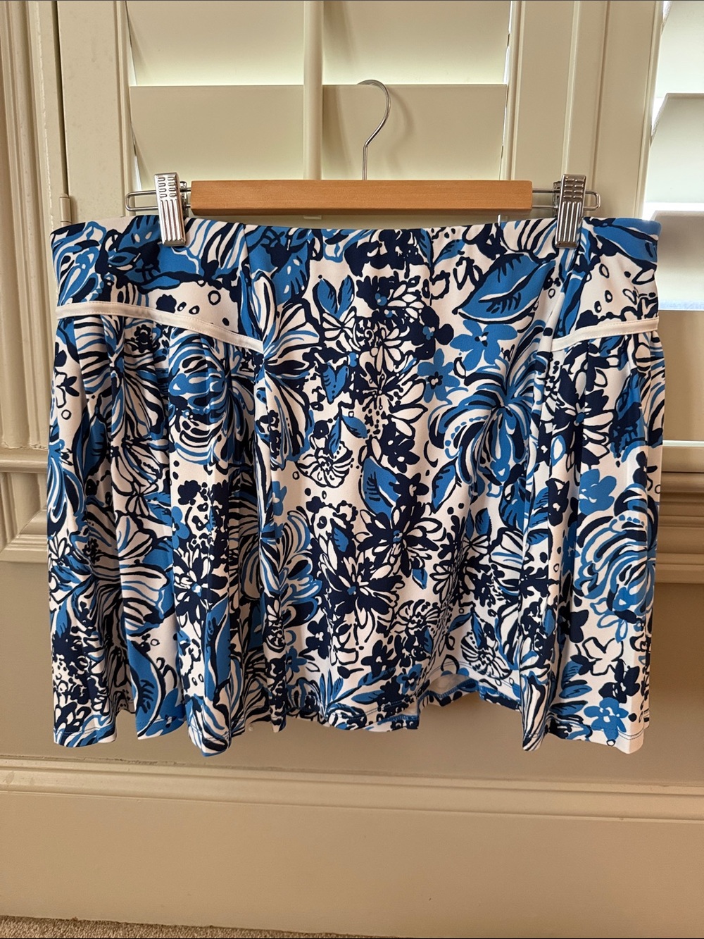 Lilly Pulitzer Blue & White Floral Skort